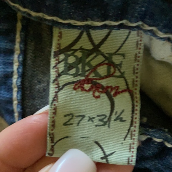 Buckle shorts - Picture 2 of 3